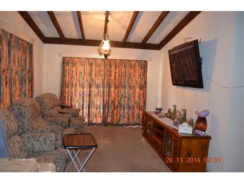 2 Smiles Street, Tumut NSW 2720