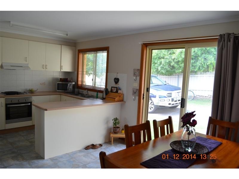 37 Booral Avenue, Tumut NSW 2720