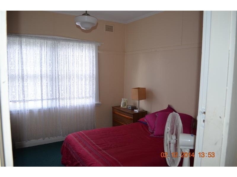 15 Clarke Street, Tumut NSW 2720