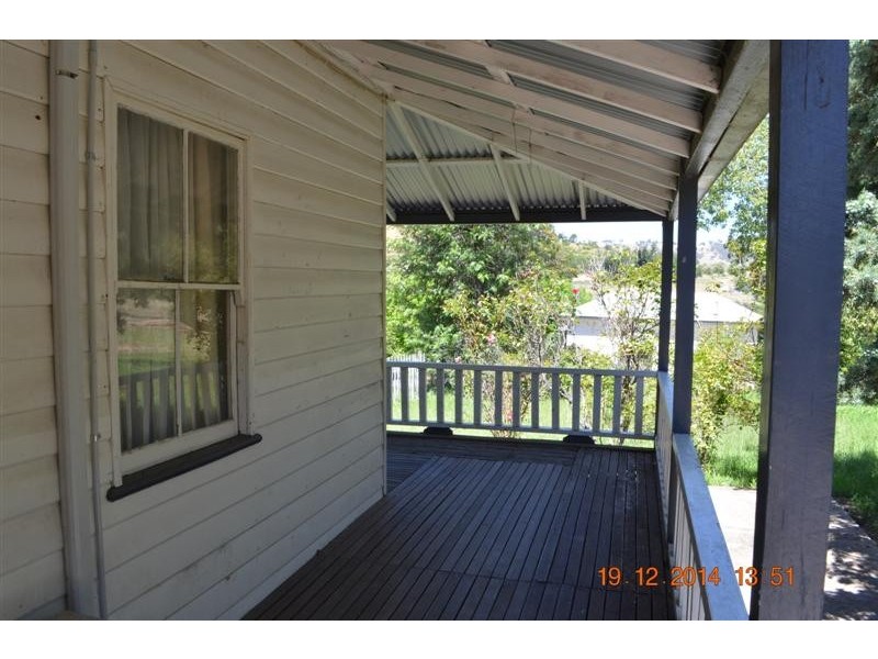 3 Grahamstown Road, Adelong NSW 2729