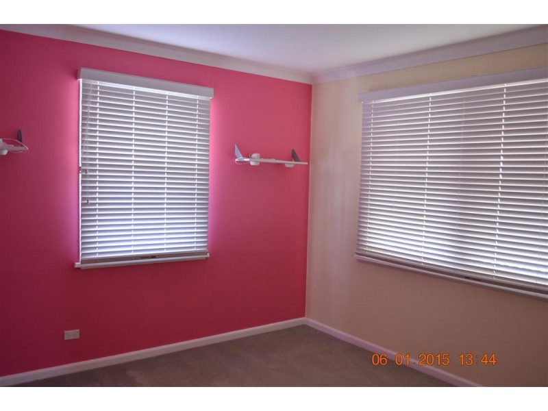 53 Carey Street, Tumut NSW 2720