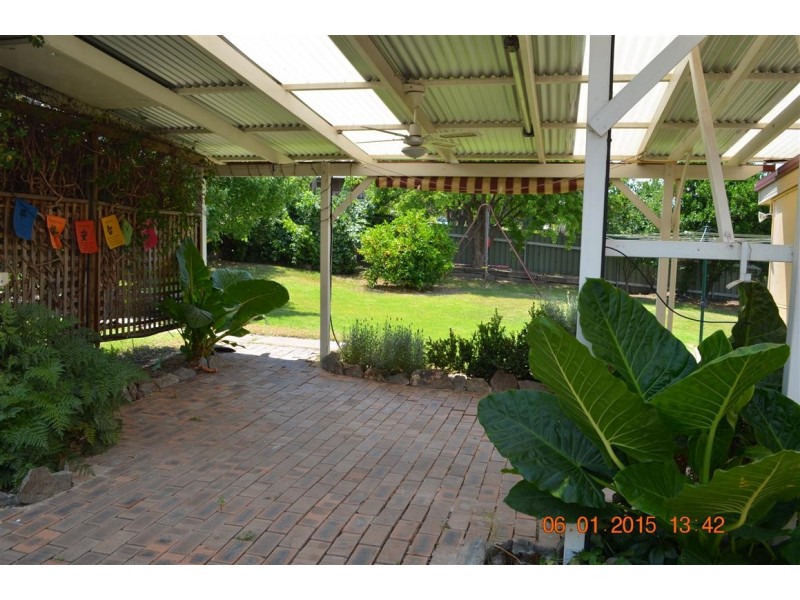 53 Carey Street, Tumut NSW 2720