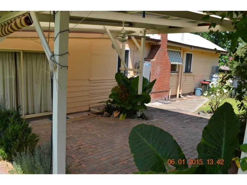 53 Carey Street, Tumut NSW 2720