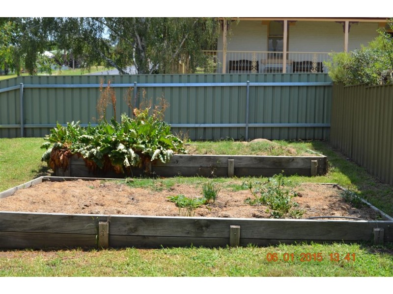 53 Carey Street, Tumut NSW 2720