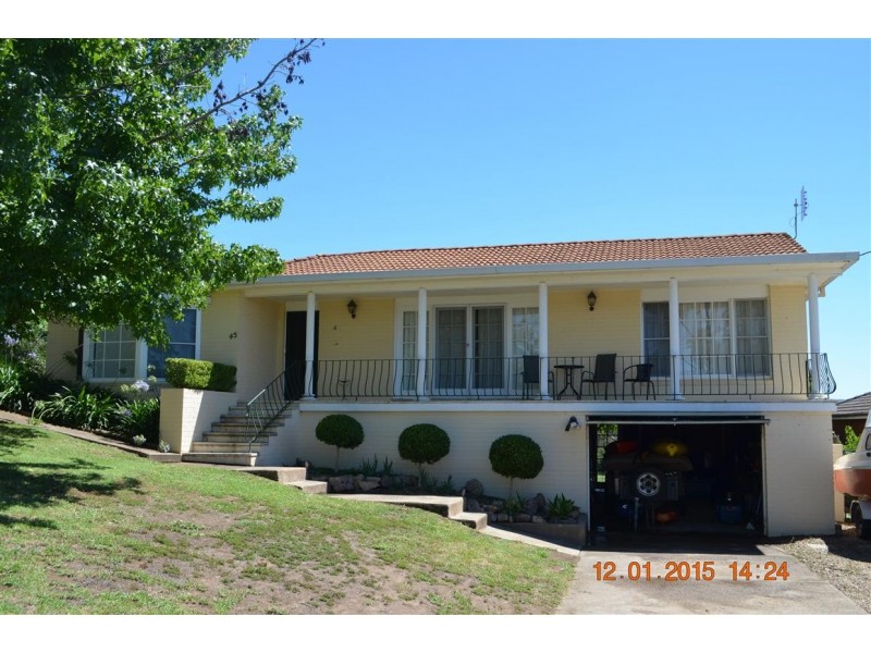 45 Dalhunty Street, Tumut NSW 2720