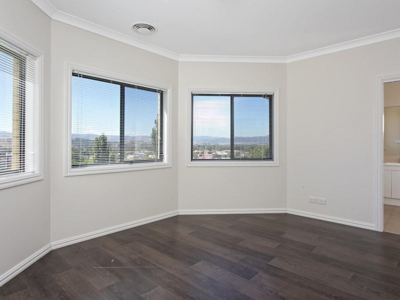4 Burbury Mews, Tumut NSW 2720