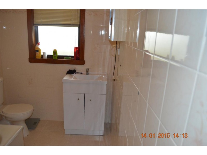 8 Pioneer Street, Batlow NSW 2730