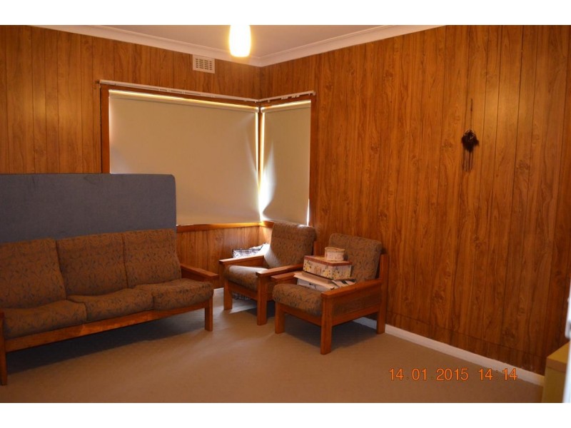 8 Pioneer Street, Batlow NSW 2730