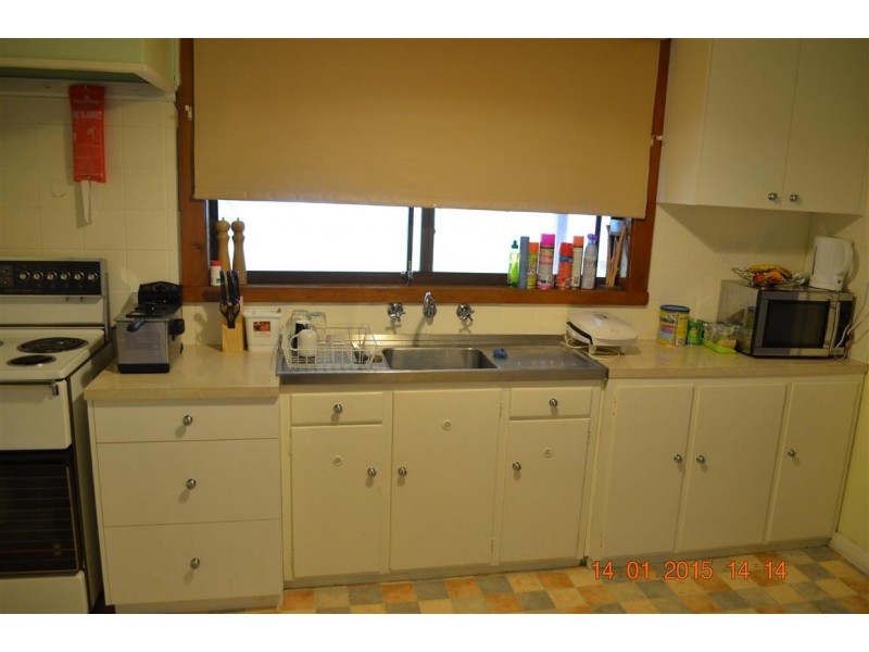 8 Pioneer Street, Batlow NSW 2730