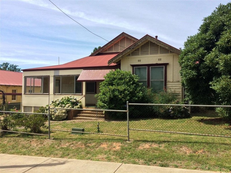 9 Selwyn Street, Batlow NSW 2730
