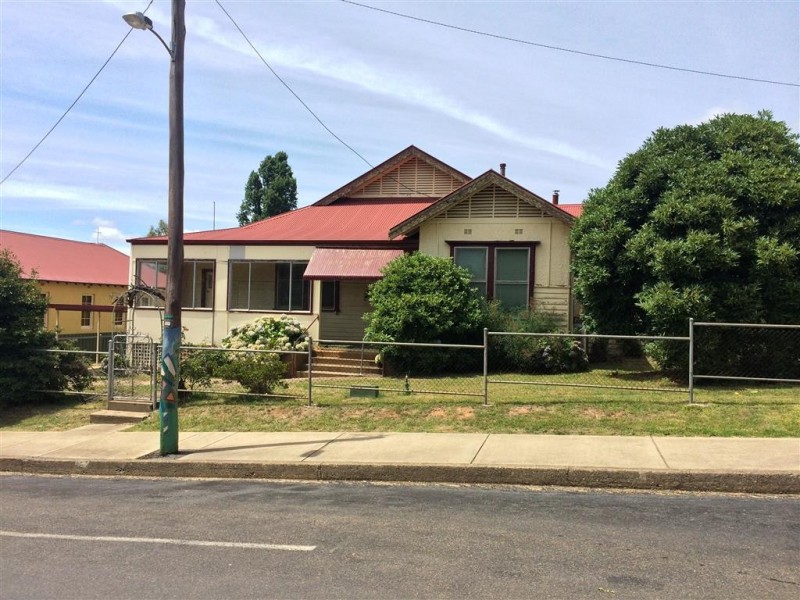 9 Selwyn Street, Batlow NSW 2730