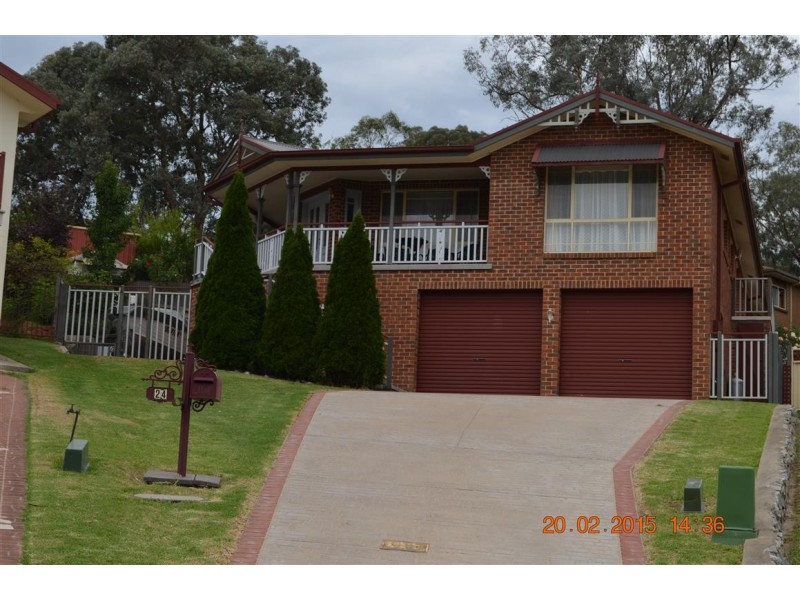 24 Jillabenan Close, Tumut NSW 2720