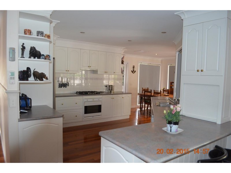 24 Jillabenan Close, Tumut NSW 2720