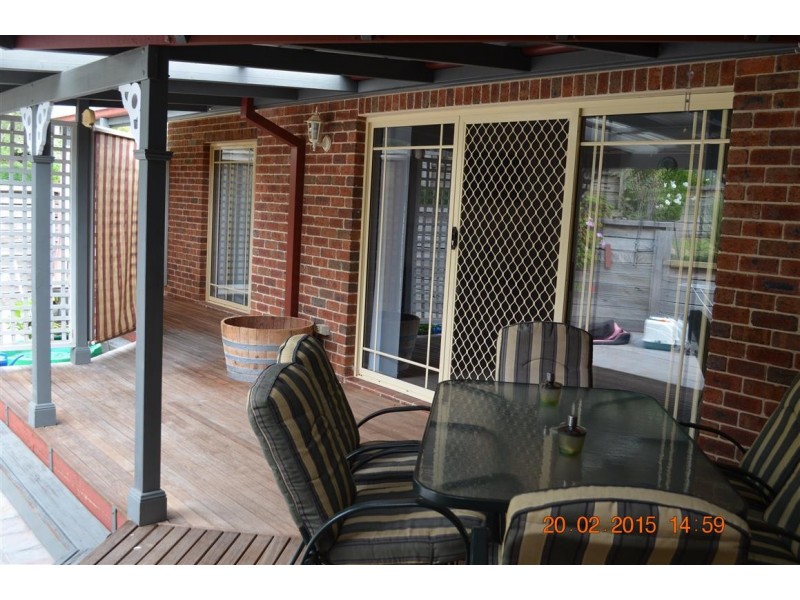 24 Jillabenan Close, Tumut NSW 2720