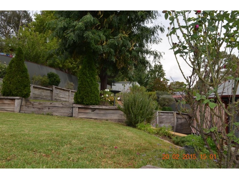 24 Jillabenan Close, Tumut NSW 2720