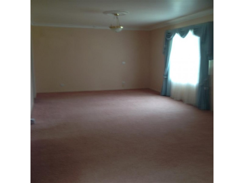 96 Herbert Street, Tumut NSW 2720