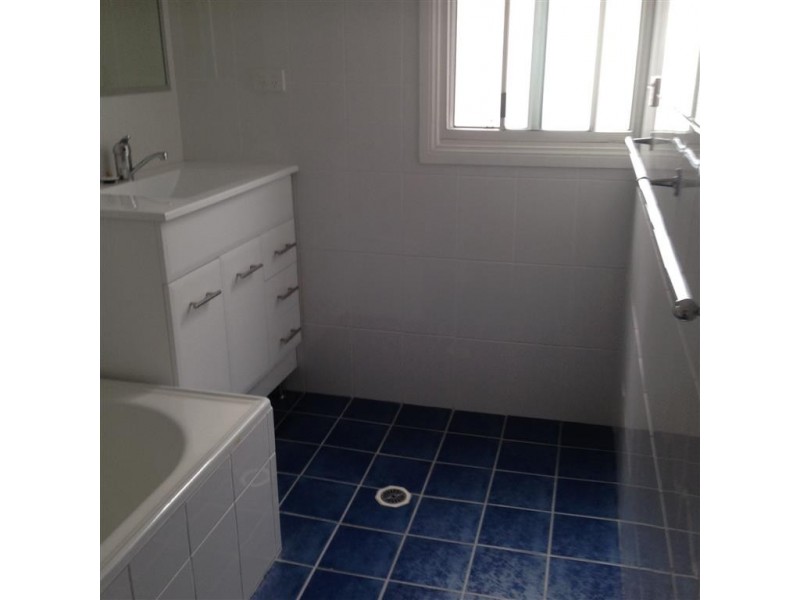 96 Herbert Street, Tumut NSW 2720