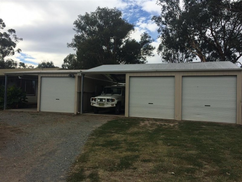 11 Argalong Rd, Tumut NSW 2720