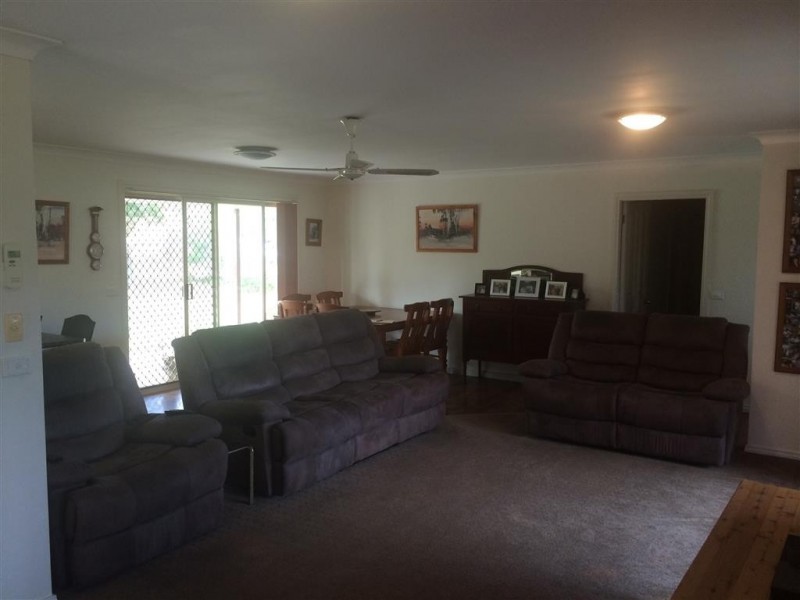 11 Argalong Rd, Tumut NSW 2720