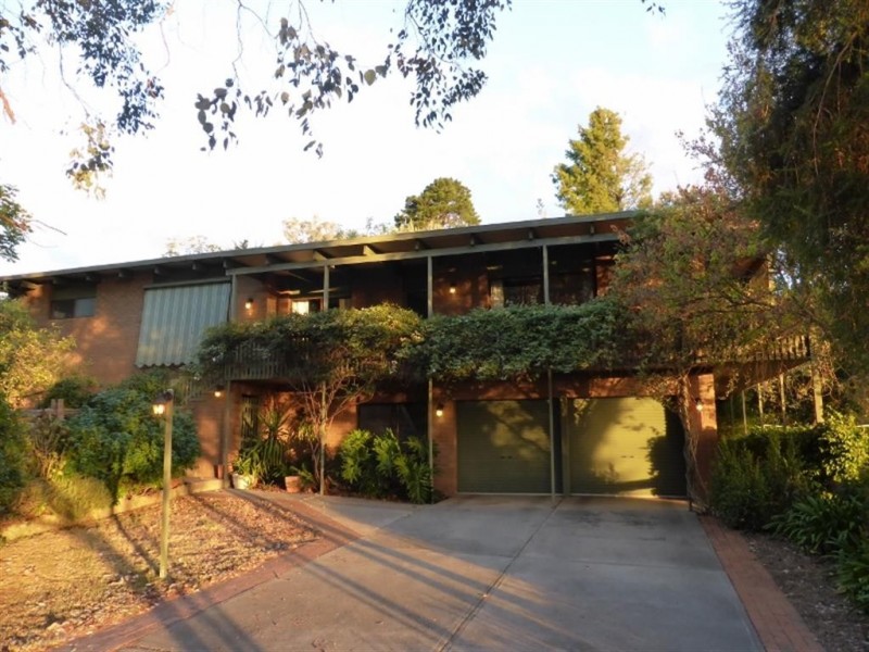 1 Orana Crescent, Tumut NSW 2720