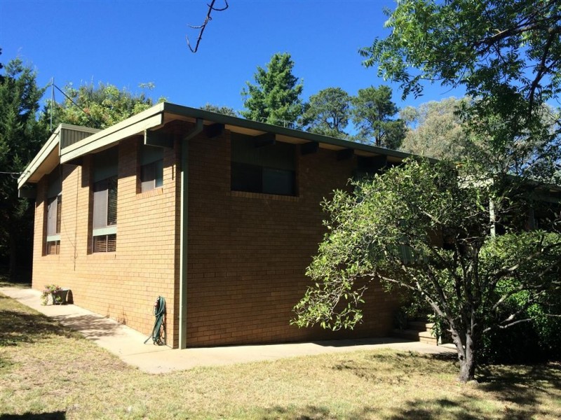 1 Orana Crescent, Tumut NSW 2720