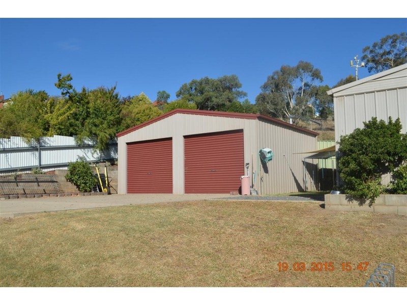 72 Clarke Street, Tumut NSW 2720