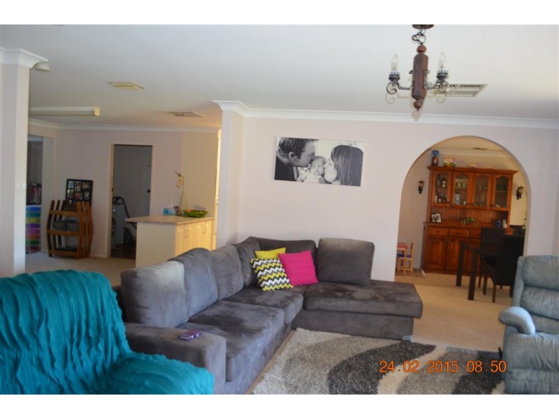 221 Capper Street, Tumut NSW 2720