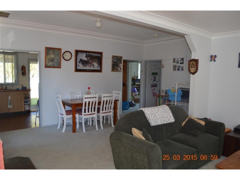 1 Charles Street, Tumut NSW 2720