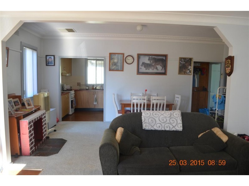 1 Charles Street, Tumut NSW 2720