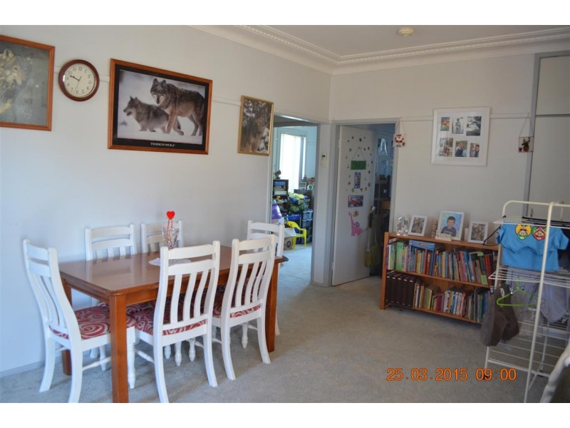1 Charles Street, Tumut NSW 2720