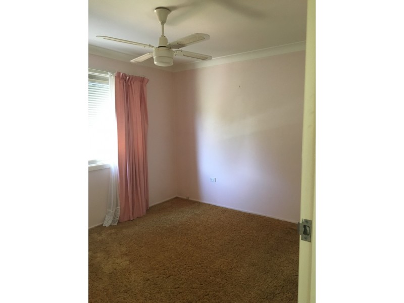 28 Lockhart Street, Adelong NSW 2729