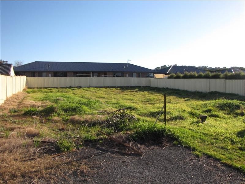 131 Russell Street, Tumut NSW 2720