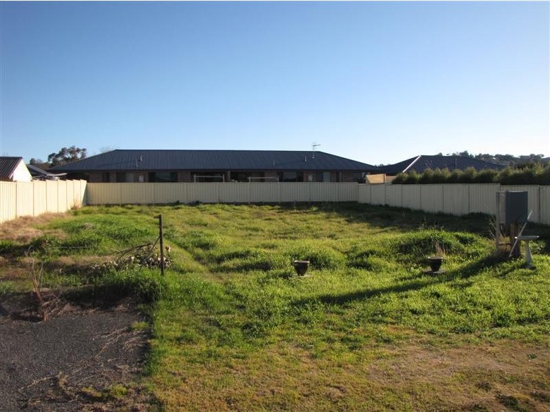 131 Russell Street, Tumut NSW 2720