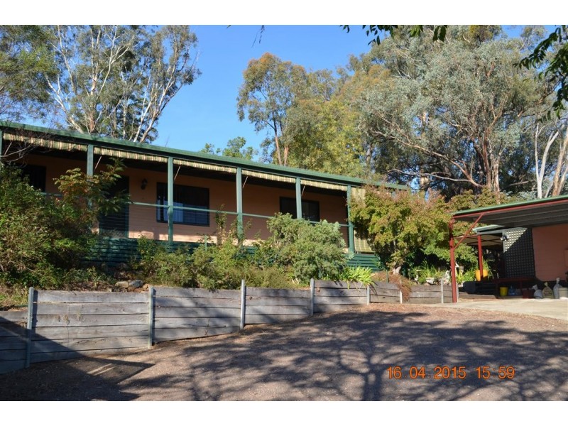 72 a and b Carey Street, Tumut NSW 2720