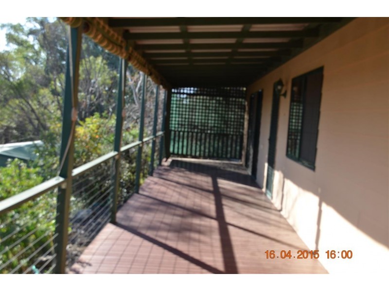 72 a and b Carey Street, Tumut NSW 2720