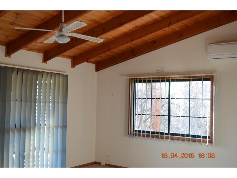 72 a and b Carey Street, Tumut NSW 2720