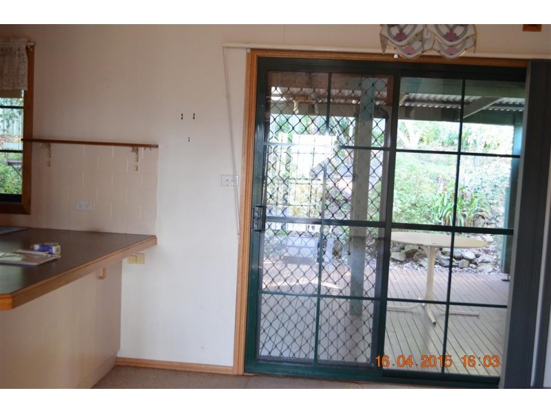 72 a and b Carey Street, Tumut NSW 2720