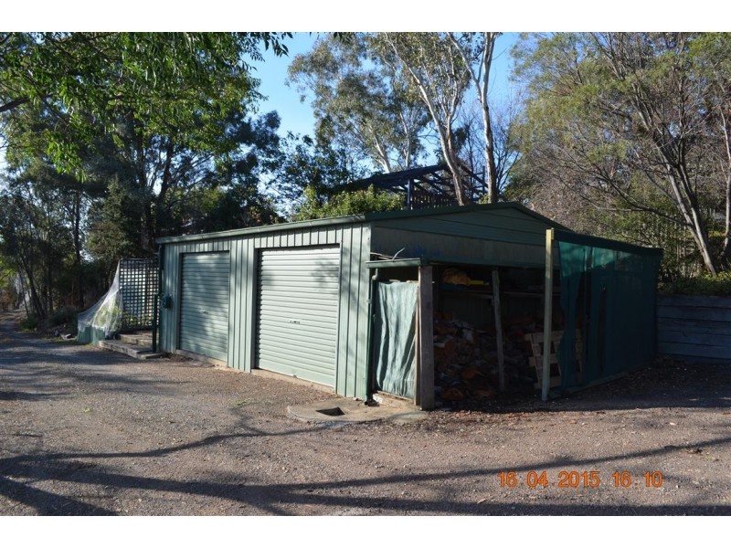 72 a and b Carey Street, Tumut NSW 2720