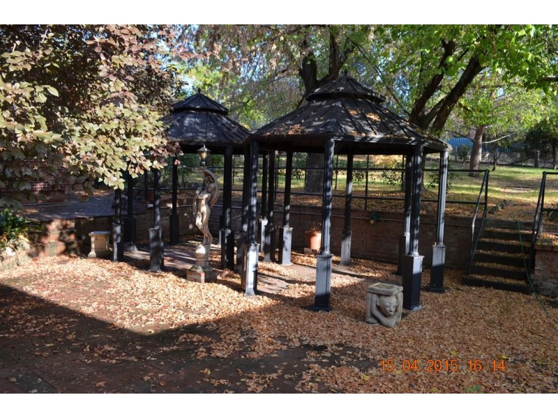 77 Tumut Street, Adelong NSW 2729