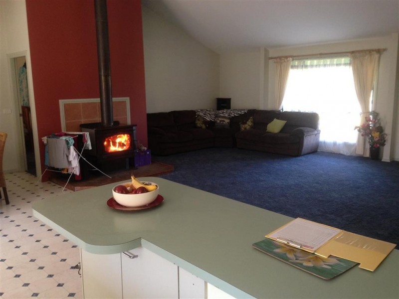 7 Ryans Road, Adelong NSW 2729