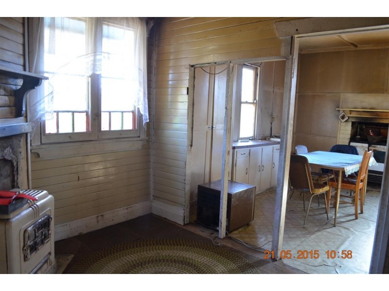 56 Lynch Street, Adelong NSW 2729