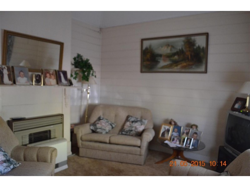 18 Quartz Street, Adelong NSW 2729