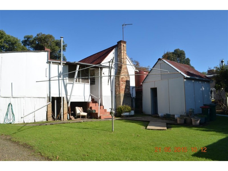 18 Quartz Street, Adelong NSW 2729