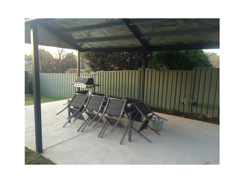 15 Forest Street, Tumut NSW 2720