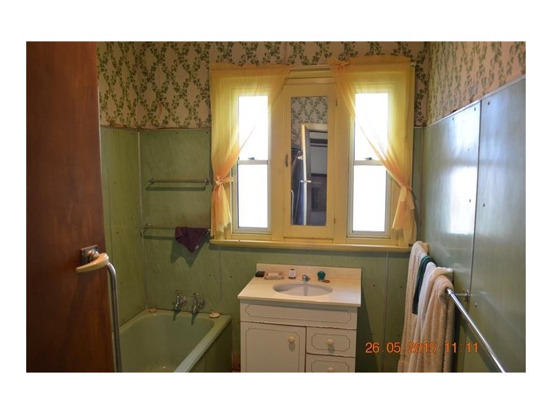 15 Snowy Mountains Highway, Adelong NSW 2729