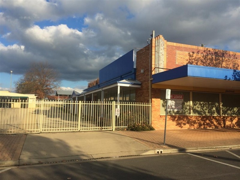 140 Wynyard Street, Tumut NSW 2720