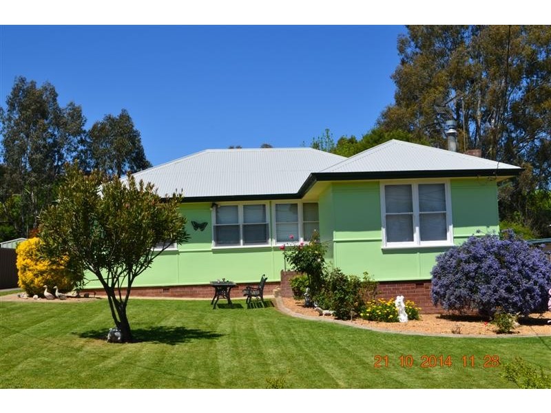 18 Tumut Street, Tumut NSW 2720