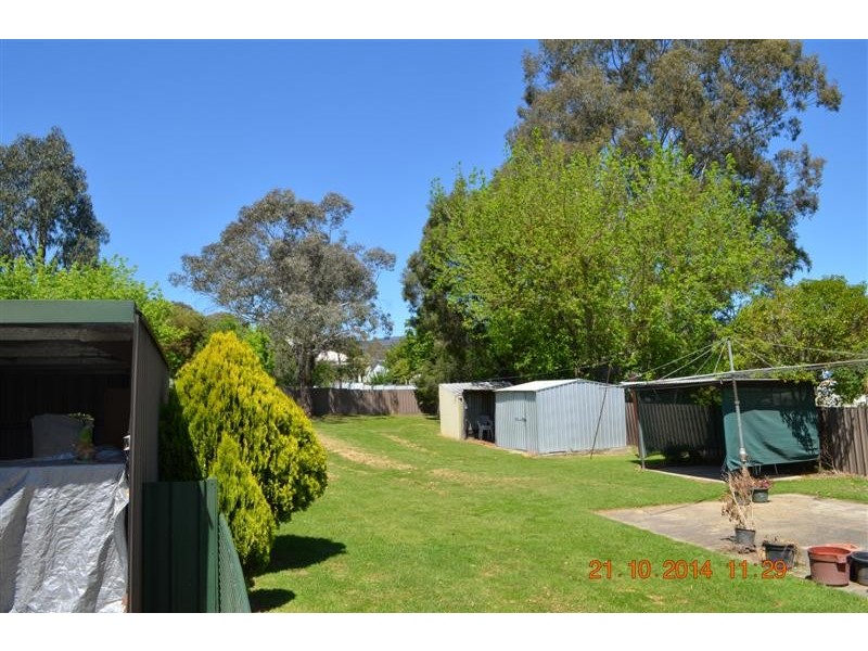 18 Tumut Street, Tumut NSW 2720