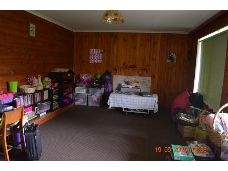 15 Camp Street, Adelong NSW 2729