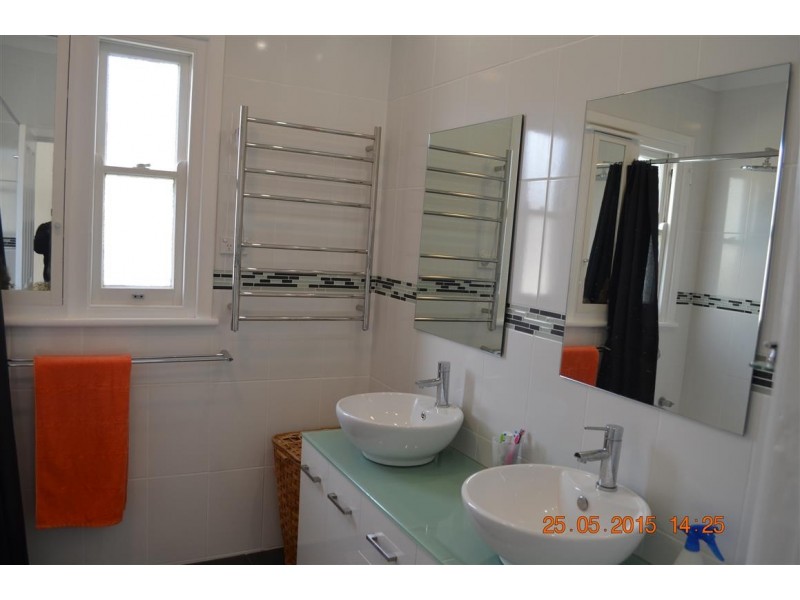 48 Clarke Street, Tumut NSW 2720